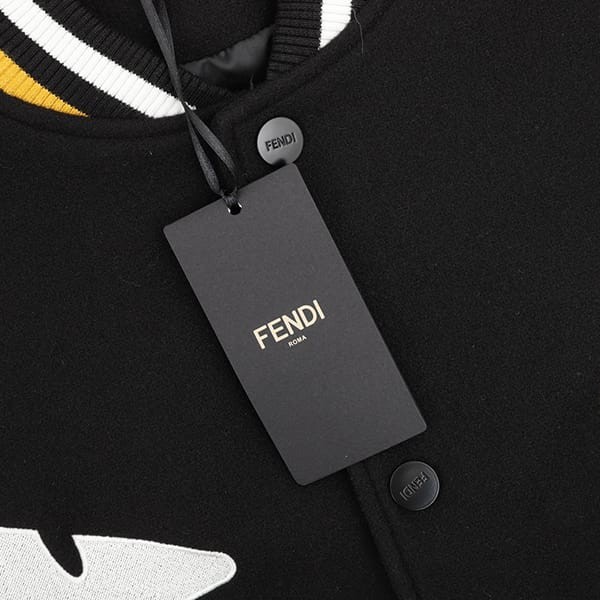 入手困難フェンディ コピー商品 BOMBER JACKET ボンバージャケット feu36959